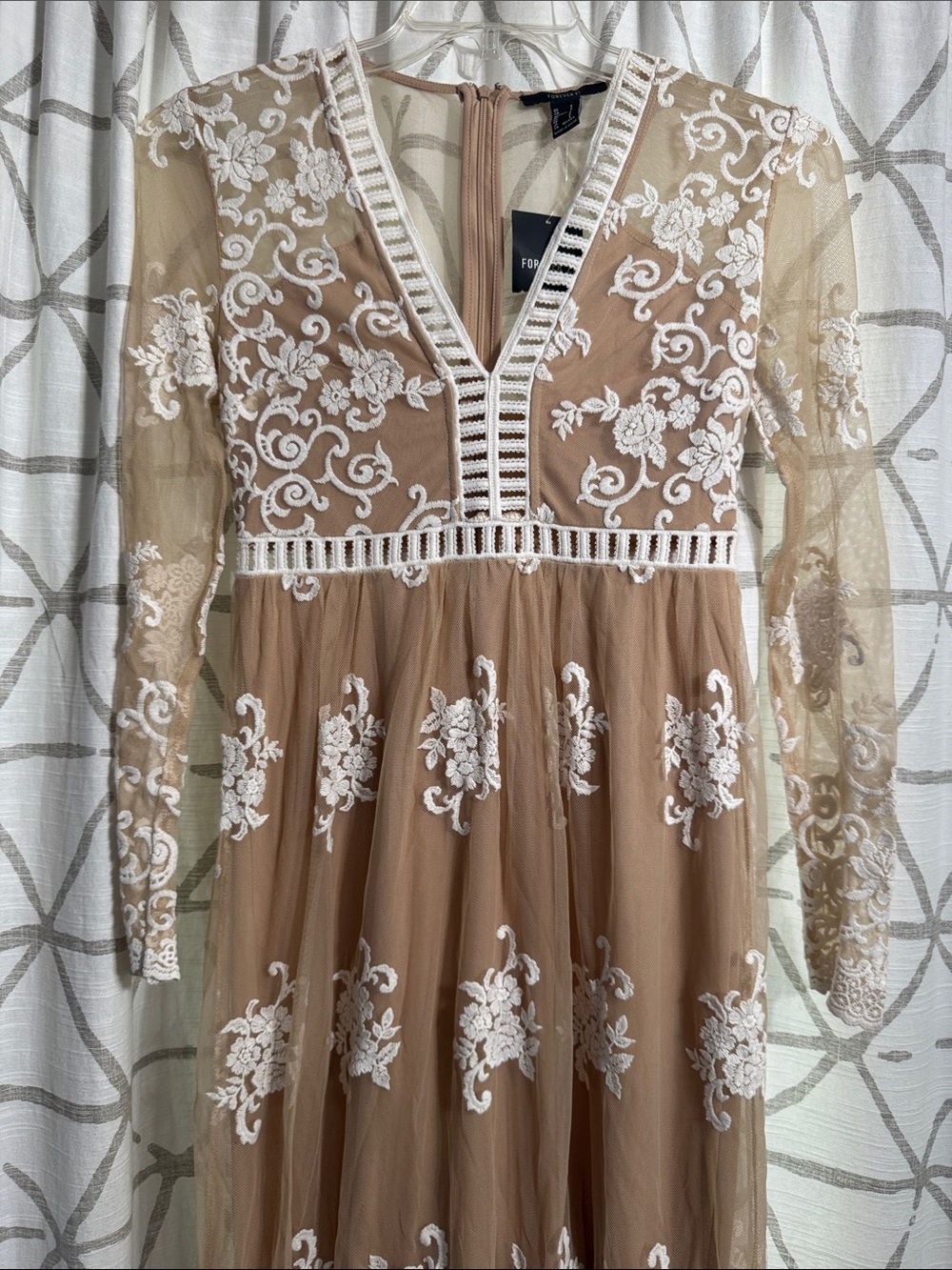 Forever 21 floral embroidered mesh maxi dress. - Picture 2 of 10